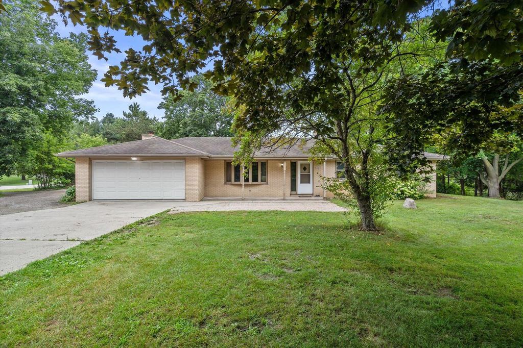 1525 County Highway A, West Bend, WI 53090