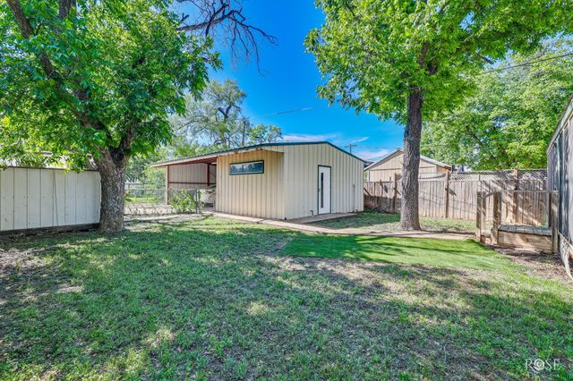 1515 S Harrison Street, San Angelo, TX 76901