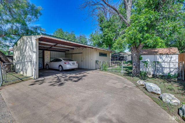 1515 S Harrison Street, San Angelo, TX 76901