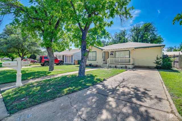 1515 S Harrison Street, San Angelo, TX 76901