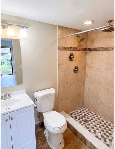 9814 Nob Hill Ct 9814, Sunrise, FL 33351