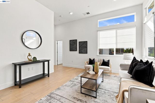 29226 Hub Lane, Hayward, CA 94544