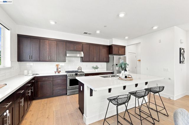 29226 Hub Lane, Hayward, CA 94544