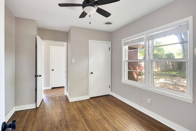 1328 COLONIAL RD, Memphis, TN 38117