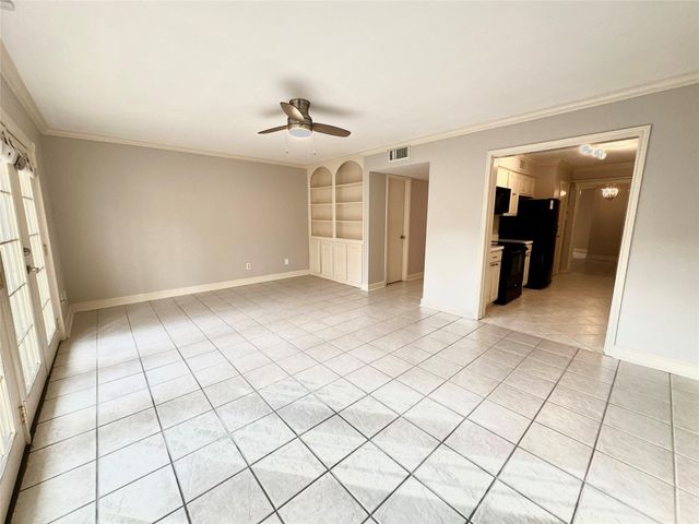 806 Wax Myrtle Lane, Houston, TX 77079