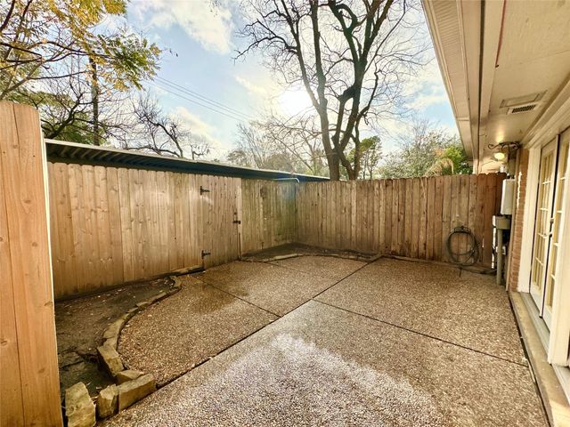 806 Wax Myrtle Lane, Houston, TX 77079