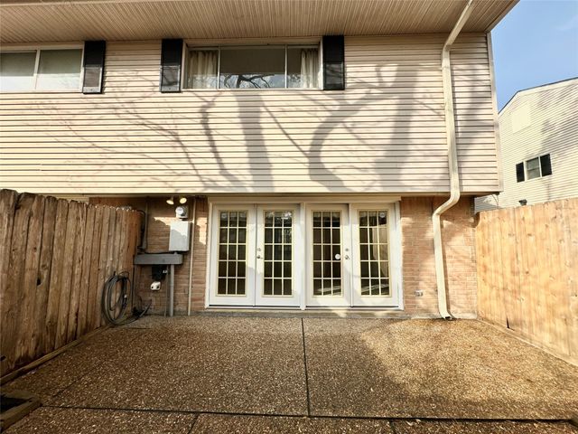 806 Wax Myrtle Lane, Houston, TX 77079