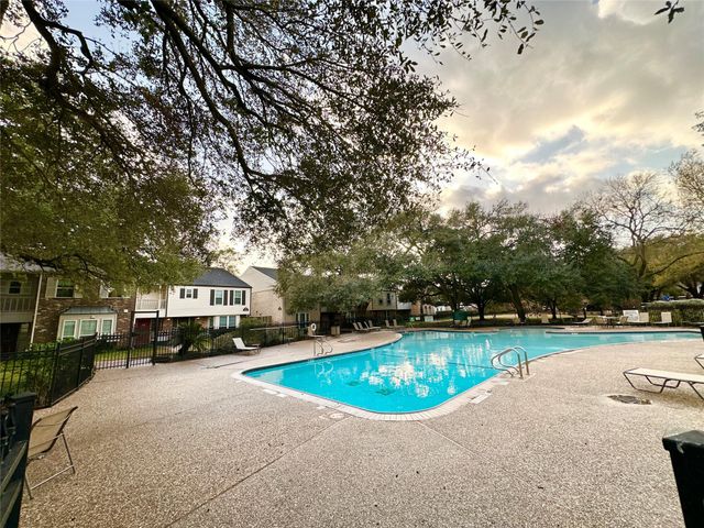 806 Wax Myrtle Lane, Houston, TX 77079