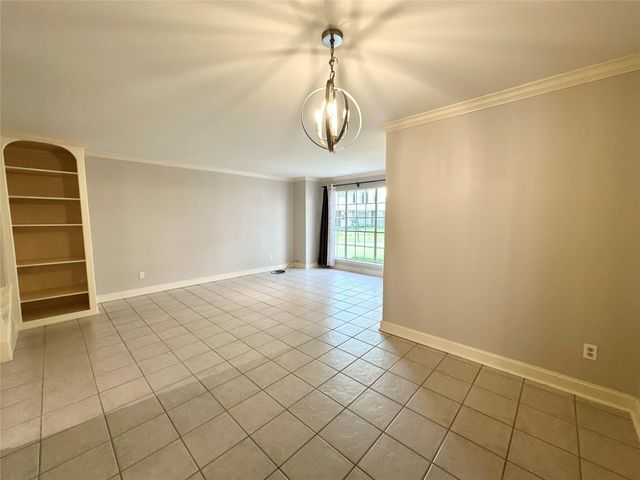 806 Wax Myrtle Lane, Houston, TX 77079