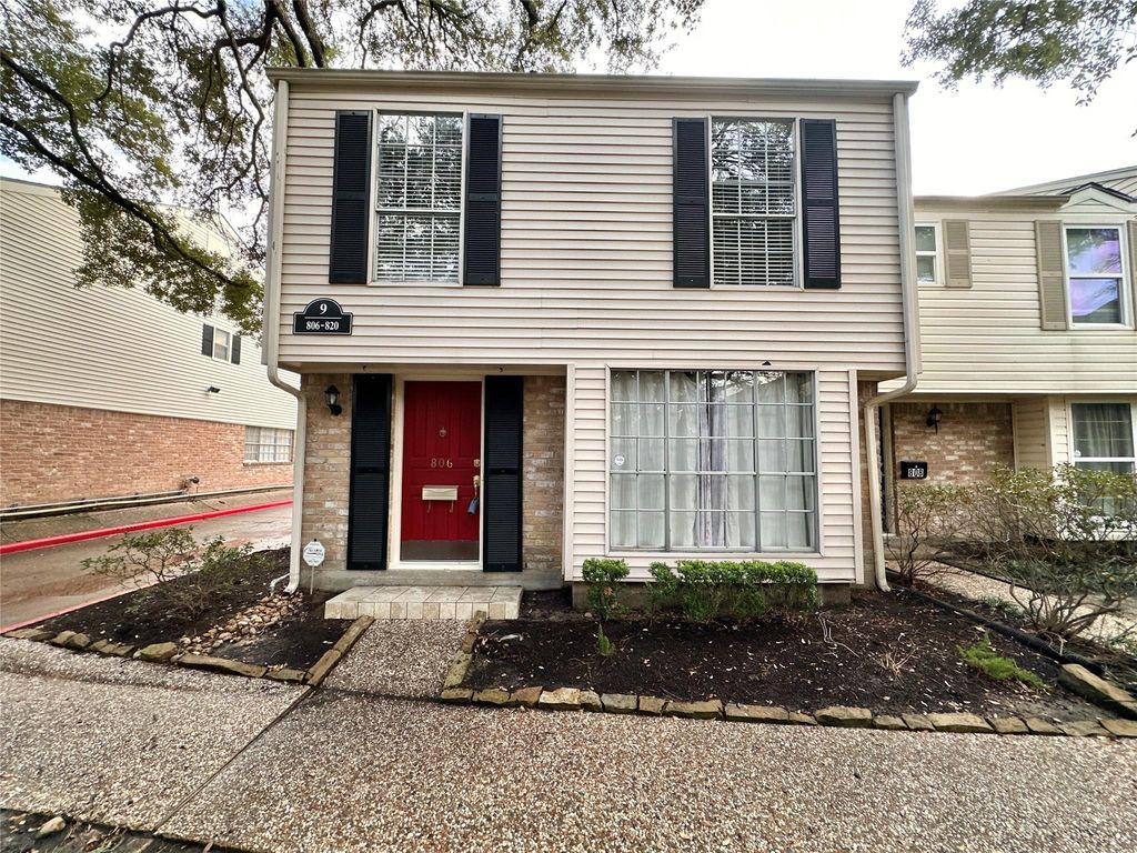 806 Wax Myrtle Lane, Houston, TX 77079