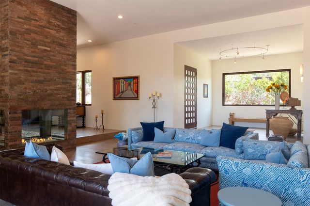 1858 Palacio Lane, Santa Fe, NM 87505