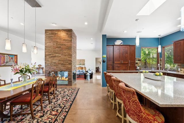 1858 Palacio Lane, Santa Fe, NM 87505