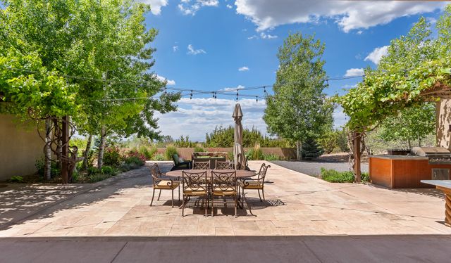 1858 Palacio Lane, Santa Fe, NM 87505