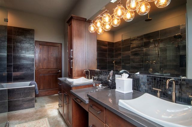 1858 Palacio Lane, Santa Fe, NM 87505