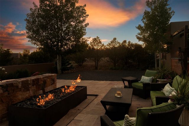 1858 Palacio Lane, Santa Fe, NM 87505