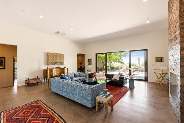 1858 Palacio Lane, Santa Fe, NM 87505