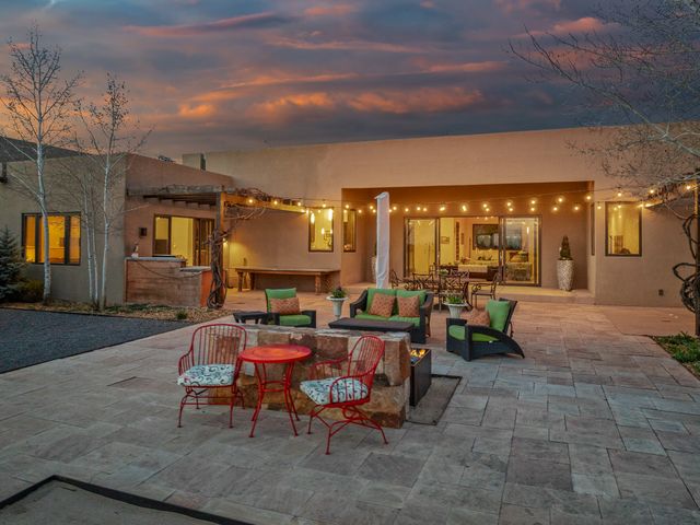 1858 Palacio Lane, Santa Fe, NM 87505