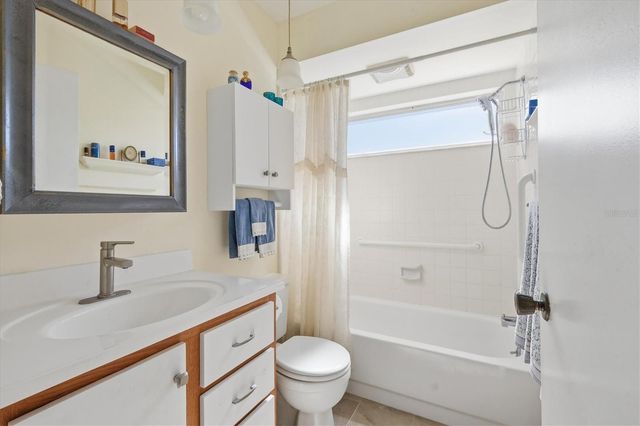 1802 W 69TH STREET W, Bradenton, FL 34209