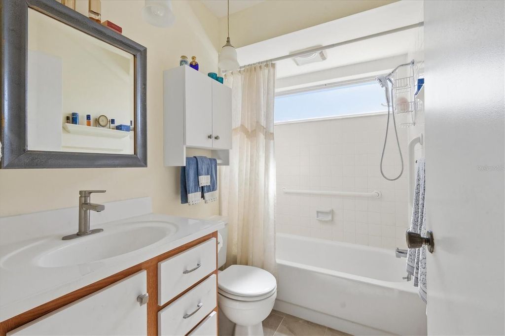 Image 20 of property listing at 1802 W 69TH STREET W, Bradenton, FL 34209