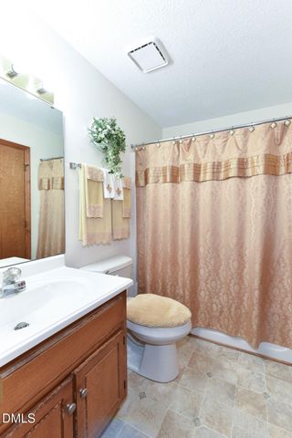 215 E Vance Street, Zebulon, NC 27597