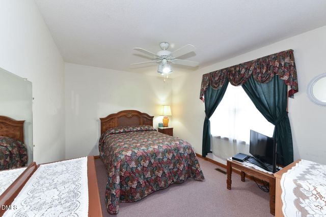 215 E Vance Street, Zebulon, NC 27597