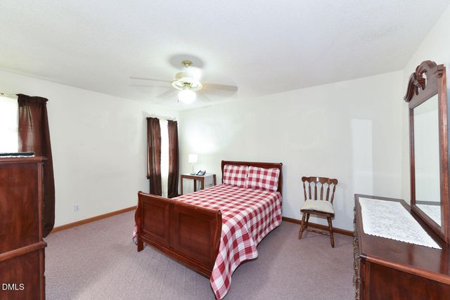 215 E Vance Street, Zebulon, NC 27597