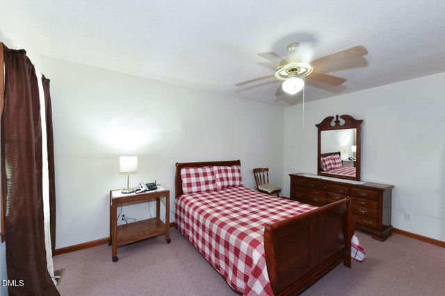 215 E Vance Street, Zebulon, NC 27597