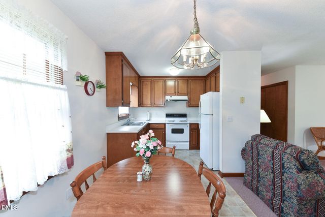 215 E Vance Street, Zebulon, NC 27597
