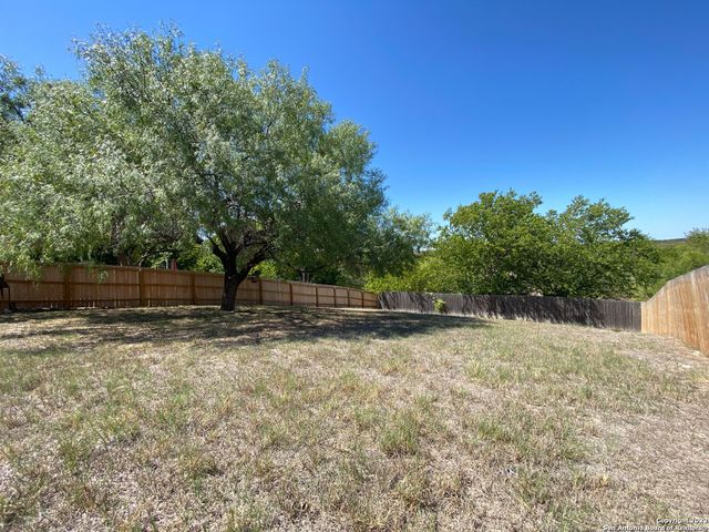 3215 Northwest Blvd, New Braunfels, TX 78130