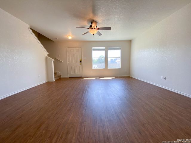 3215 Northwest Blvd, New Braunfels, TX 78130