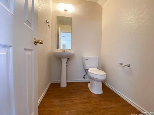 3215 Northwest Blvd, New Braunfels, TX 78130