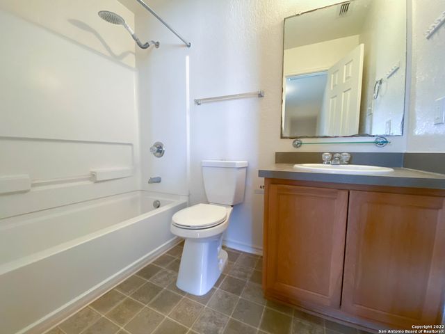 3215 Northwest Blvd, New Braunfels, TX 78130