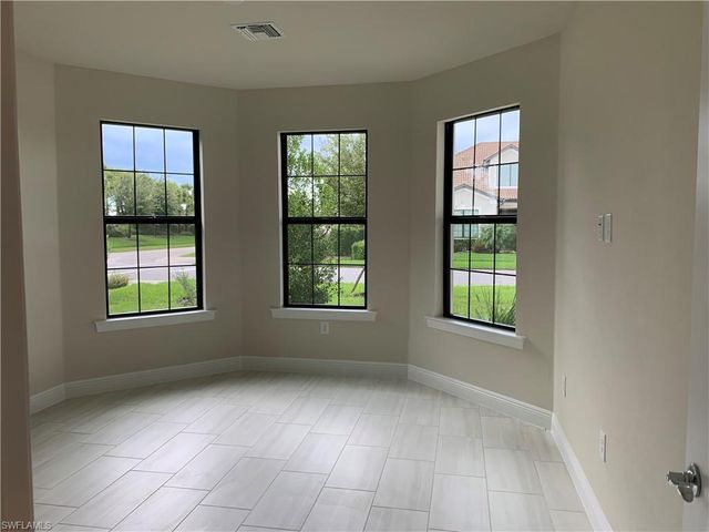 9108 Snowy Owl WAY, Naples, FL 34120