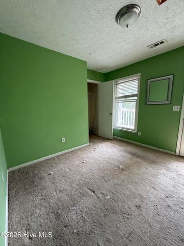 302 Silkweed Court, Wilmington, NC 28405