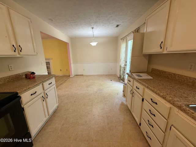 302 Silkweed Court, Wilmington, NC 28405