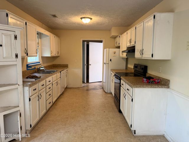 302 Silkweed Court, Wilmington, NC 28405