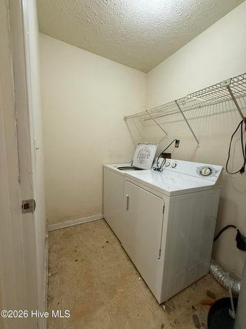 302 Silkweed Court, Wilmington, NC 28405