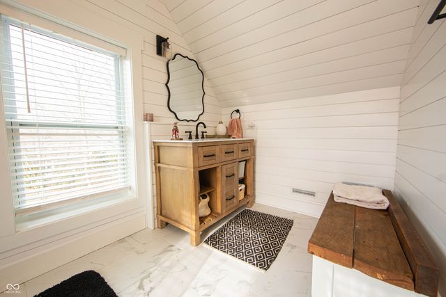 5234 W Olive Branch Road, Greenwood, IN 46143