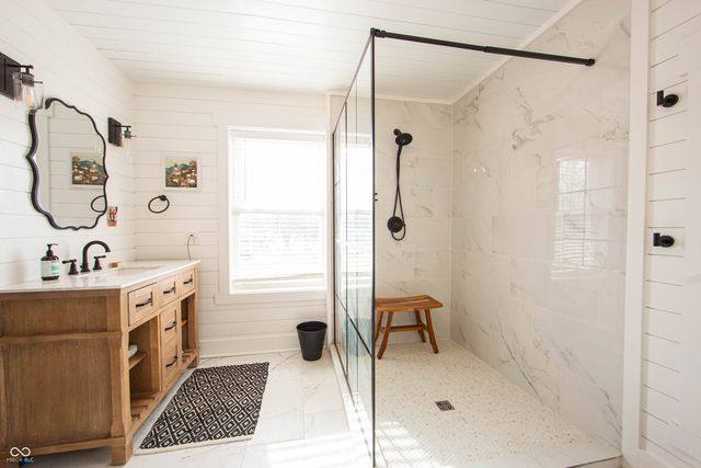 5234 W Olive Branch Road, Greenwood, IN 46143