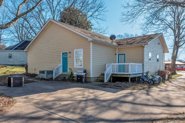 105 Riverside Dr A, Columbia, TN 38401