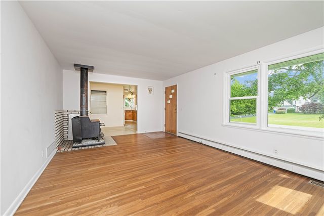 22 Ogden Parma Tl Road, Parma, NY 14559