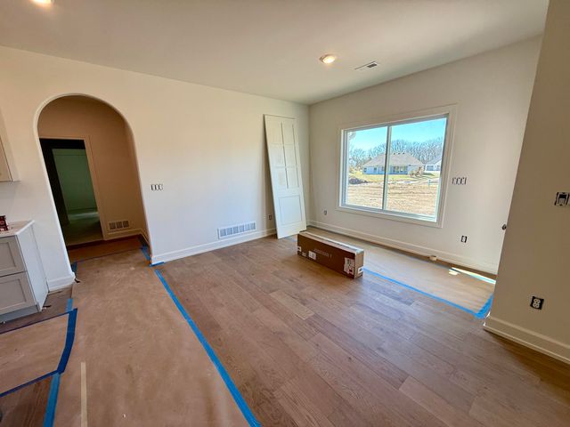 301 ASH DOWN DR, Columbia, MO 65201