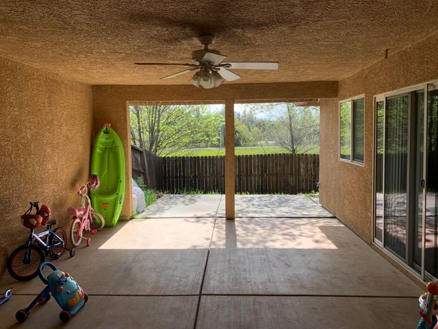 633 Marijean Way, Redding, CA 96003