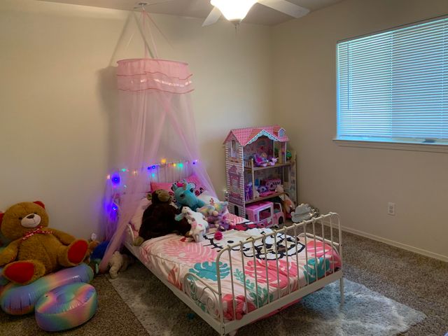 633 Marijean Way, Redding, CA 96003