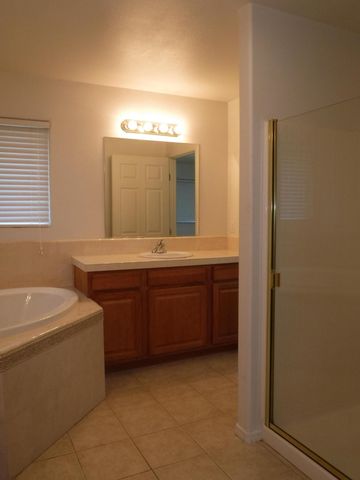 633 Marijean Way, Redding, CA 96003