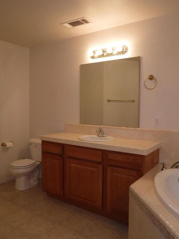 633 Marijean Way, Redding, CA 96003