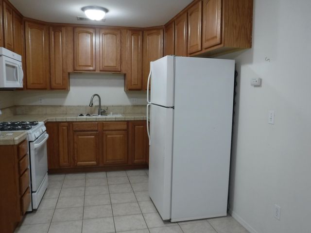 633 Marijean Way, Redding, CA 96003