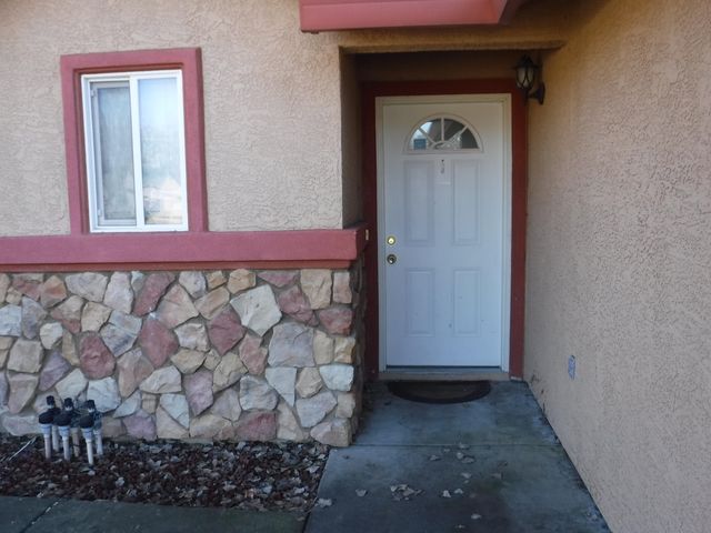 633 Marijean Way, Redding, CA 96003