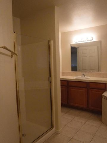 633 Marijean Way, Redding, CA 96003