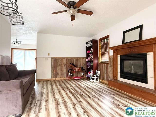 306 Cedar Drive, Tobyhanna Twp, PA 18334